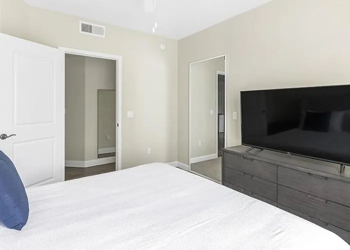 Landing Modern With Amazing Amenities *