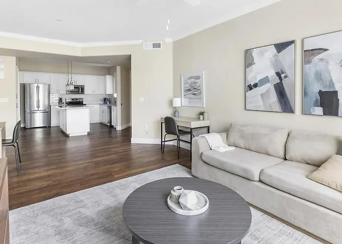 Apartment Landing Modern With Amazing Amenities